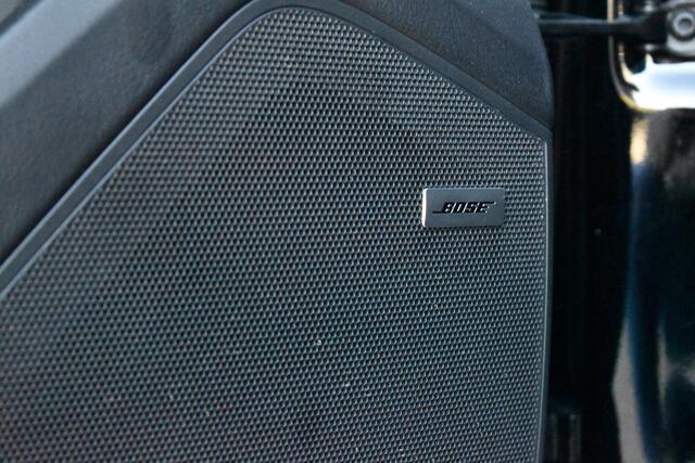 Porsche CAYENNE 3.0 E-Hybrid 462pk | Panoramadak | 22'' Velgen | Matrix PDLS+ | Massage Stoelen | Trekhaak wegklapbaar | Bose |