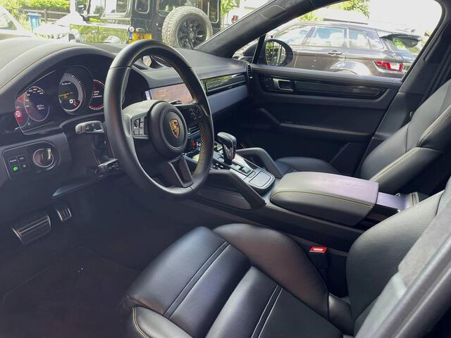 Porsche CAYENNE Coupé 4.0 Turbo GT
