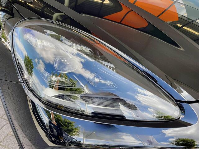 Porsche CAYENNE Coupé 4.0 Turbo GT