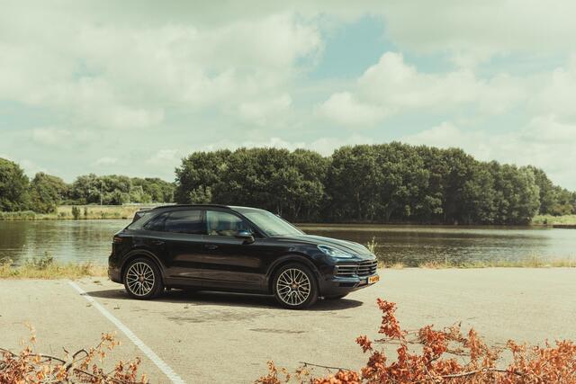 Porsche CAYENNE 3.0 E-Hybrid Platinum Edition