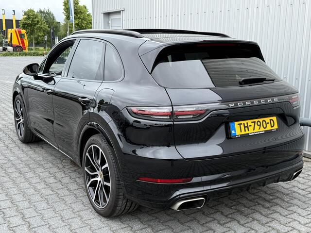 Porsche CAYENNE 3.0 E-Hybrid*462PK*DEALER-OH*PANO*ACC*PDLS*THAAK*