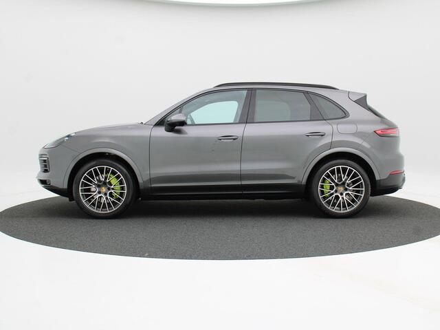 Porsche CAYENNE 3.0 E-Hybrid 463 Pk Automaat | 360° Camera | Trekhaak | Bose Audio | Panorama Dak | Adaptive Cruise | Volledig Leder | LED | 21 Inch | 55.904 Km!!