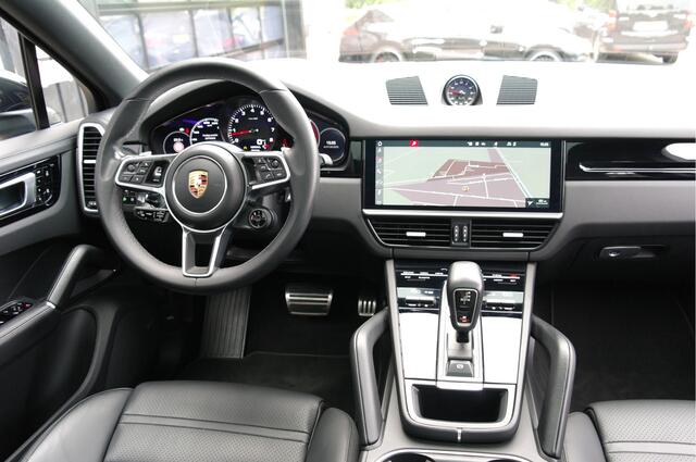 Porsche CAYENNE Coupe 2.9 S 441PK Sport Chrono | Dealer Onderhouden | Head-Up | Pano | Trekhaak
