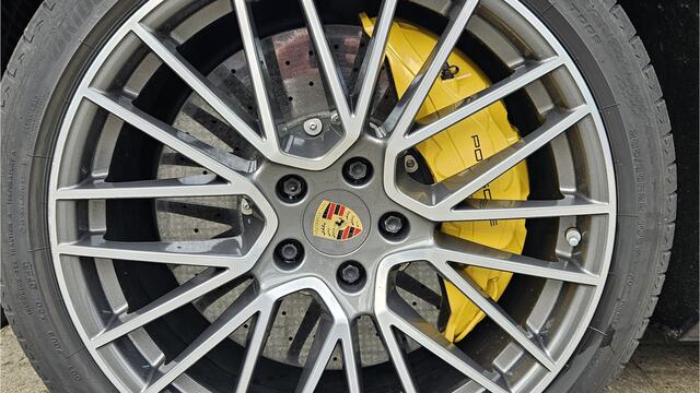 Porsche CAYENNE 2.9 S + BURMESTER + KERAMISCH + LUCHTVERING