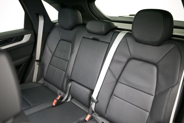 Porsche CAYENNE 3.0 E-Hybrid |Pano|Krijt|SportChrono|Dodehoek|