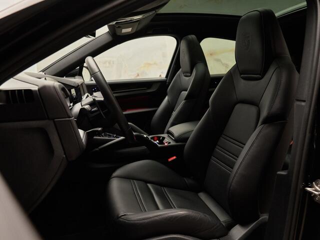 Porsche CAYENNE Coupé 3.0 E-Hybrid, NL-auto, SportDesign, 22", Bose, luchtv., surround view, memory, keyless, ACC, privacy