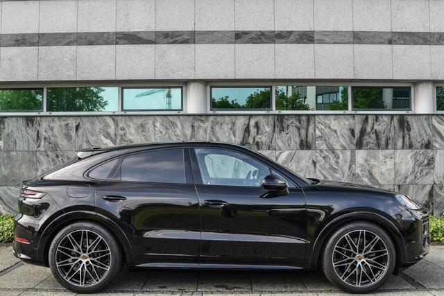 Porsche CAYENNE Coupé 3.0 E-Hybrid |Sport&design|Ventilatie|22inch|Glazendak|4W-sturing|