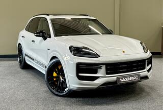 porsche-cayenne-turbo-e-hybrid-pano
