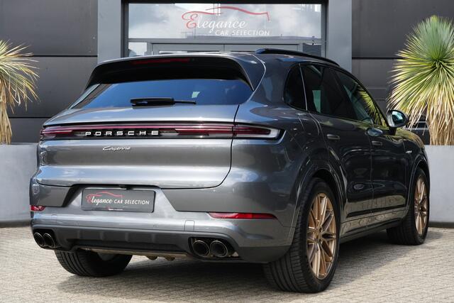 Porsche CAYENNE 3.0 E-Hybrid 470pk Panoramadak/Bose/Camera