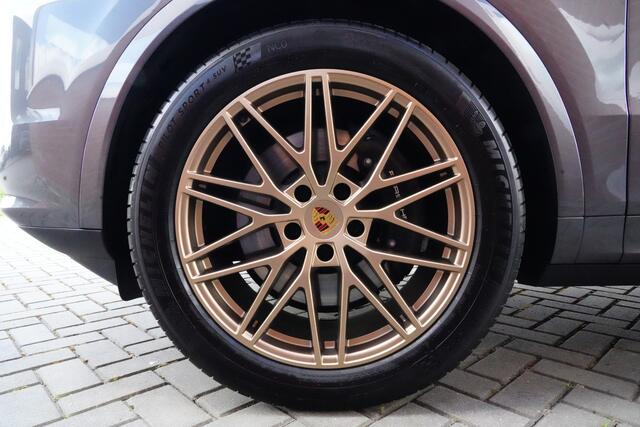 Porsche CAYENNE 3.0 E-Hybrid 470pk Panoramadak/Bose/Camera