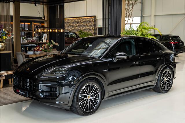 Porsche CAYENNE Coupé 3.0 E-Hybrid | Sportdesign | Sportuitlaat | vierwielsturing | Trekhaak | PASM | 360 | Bose | Innodrive | HUD | XPELL