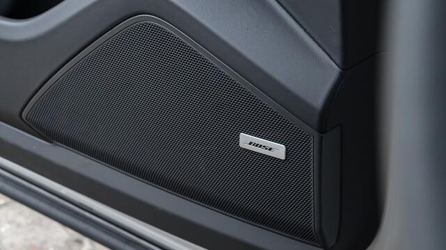 Porsche CAYENNE 3.0 E-Hybrid SportDesign | Panoramadak | BOSE Sound | Soft-Close | Bijrijdersdisplay | Trekhaak