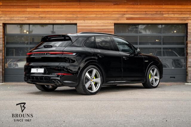 Porsche CAYENNE 3.0 S E-Hybrid 520pk | SportDesign | 22'' | Rear Seat Ent. | El.Trekh.
