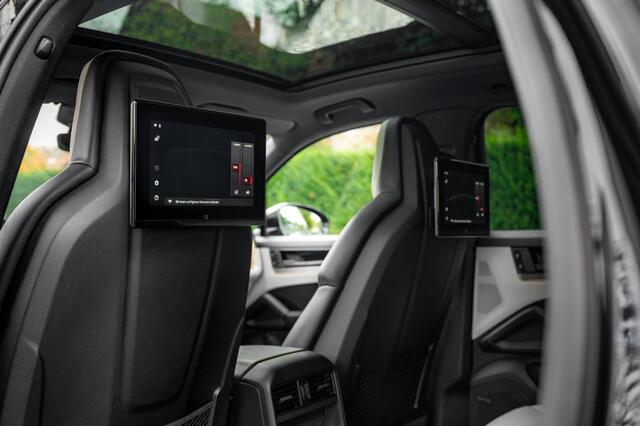 Porsche CAYENNE 3.0 S E-Hybrid 520pk | SportDesign | 22'' | Rear Seat Ent. | El.Trekh.
