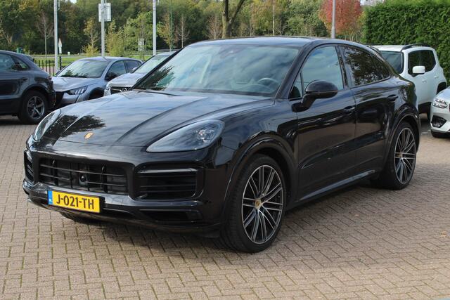 Porsche CAYENNE Coupé 3.0 E-Hybrid / Trekhaak / Panoramadak / Camera / 22'' / CarPlay / Sportdesign+Chrono / Luchtvering / Bose / Dodehoek / Stoelverwarming / DAB / ACC