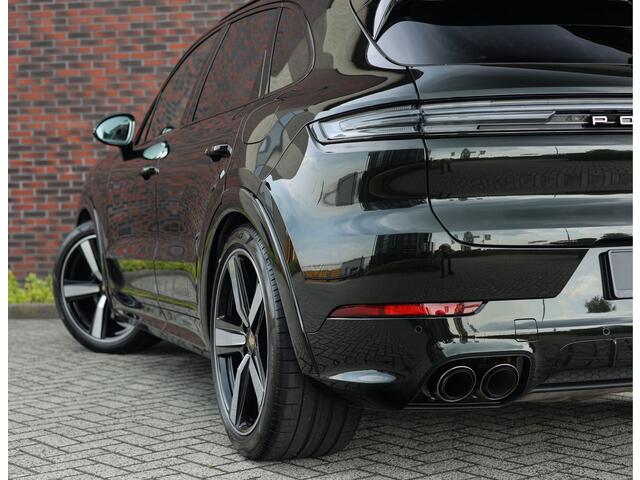 Porsche CAYENNE E-Hybrid | PTS Dark Olive - Krijt volleder
