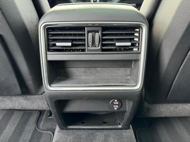 Porsche CAYENNE 3.0 E-Hybrid | Luchtvering | Bose | Pano | Alarm 5 | Trekhaak