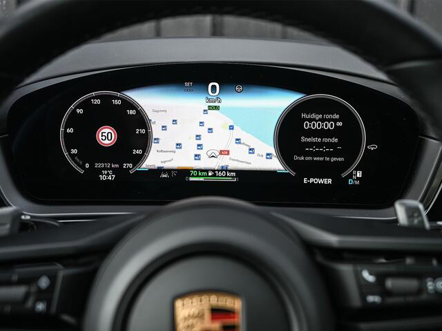 Porsche CAYENNE 3.0 E-HYBRID | SPORT DESIGN PACK | PANORAMADAK | SPORT-CHRONO | STOEL VERWAMING + VENTIALTIE | BOSE SOUND | INODRIVE | LUCHTVERING | MATRIX LED