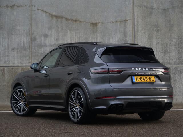 Porsche CAYENNE 4.0 Turbo S E-Hybrid | Nw. prijs: ¤231.000 | NL auto | Ceramic | Burmester | Sport-design | Vol..