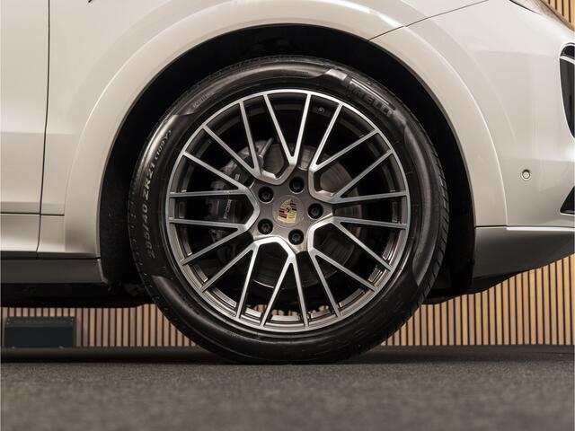 Porsche CAYENNE 3.0 E-Hybrid SPORTDESIGN-PANO-21"-BOSE