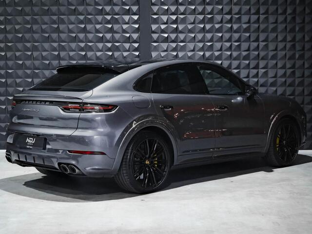 Porsche CAYENNE Coupé 4.0 Turbo S E-Hybrid | Approved | Pano | Burm | Vent.| Carbon | Topv. | 22"| Servo | PDLS+ | Sportuitl. | Side | Chrono