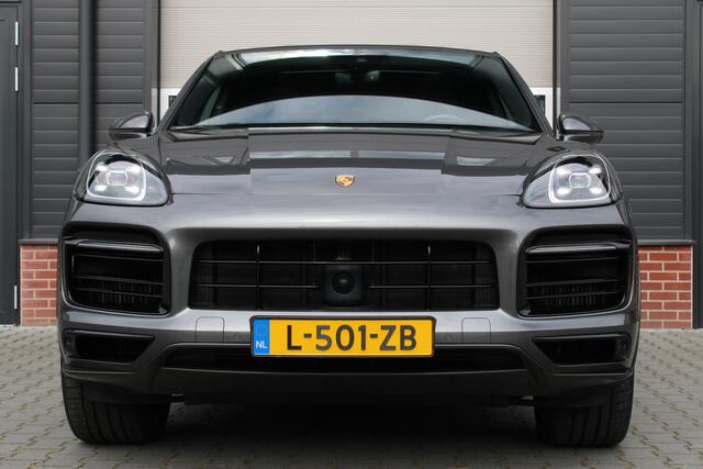 Porsche CAYENNE Coupé 3.0 E-Hybrid Sport Design - Nederlandse Porsche - Dealer onderhouden 1e eigenaar Panoramadak - Luxe stoelen - Adaptive cruise control - 21 Inch Sport Chrono - Trekhaak wegklapbaar
