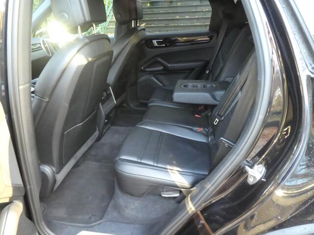 Porsche CAYENNE 3.0