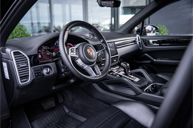 Porsche CAYENNE 3.0 - Sport Chrono + | Panorama | Memory | Luchtvering