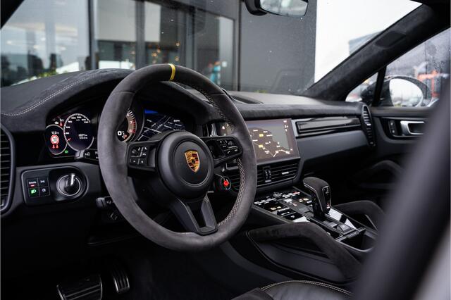 Porsche CAYENNE Coupé 4.0 Turbo GT | Individual | Sport Chrono | Luchtvering | HUD