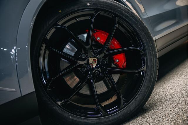 Porsche CAYENNE 3.0 E-Hybrid | Sport Chrono | Trekhaak | Sportuitlaat | 360 camera |