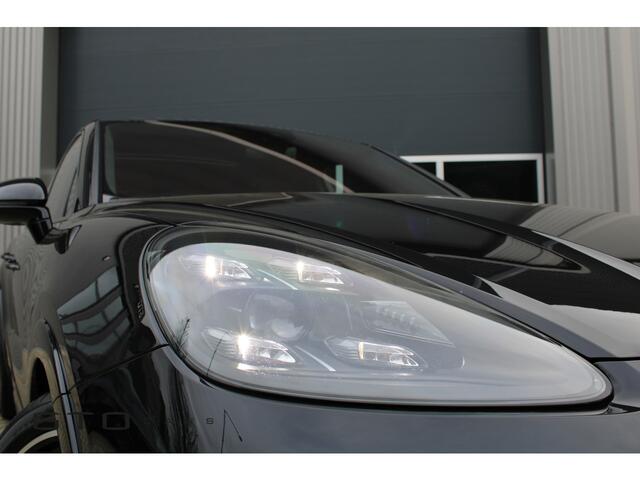 Porsche CAYENNE Coupé 3.0 E-Hybrid Bose/Stoelventilatie/Alcantara/PDLS+/Achterasbesturing