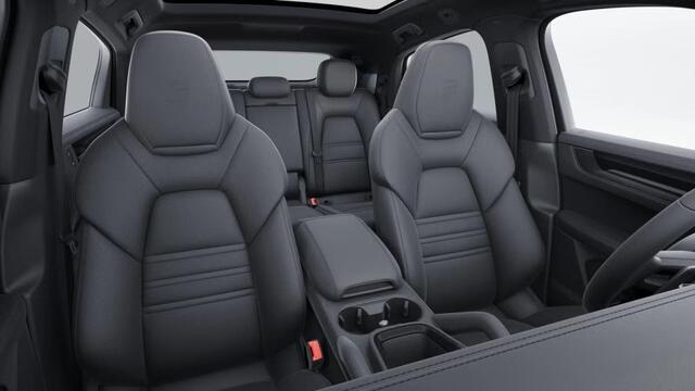 Porsche CAYENNE Coupé E-Hybrid Black Edition