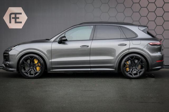 Porsche CAYENNE 3.0 E-Hybrid | NP ¤ 222.577,- | KERAMISCHE REMMEN | 40K TECHART | CLANCK AUDIO | FULL PPF | PASM | PDCC | PCCB | PDLS+ | PANORAMADAK | SOFTCLOSE | ADAPTIVE CRUISE | ACHTERASBESTURING | SPORTUITLAAT | SPORTDESIGN CARBON | STOELKOELING/VERWARMING VOOR & AC 