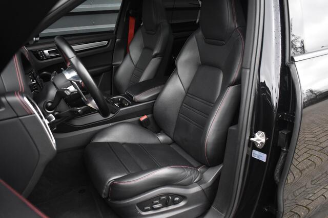 Porsche CAYENNE Coupé 3.0 E-Hybrid 462pk SportDesign | Pano | ACC | Matrix PDLS+ | 360 Camera | 22'' Wielen | Luchtvering | Bose |