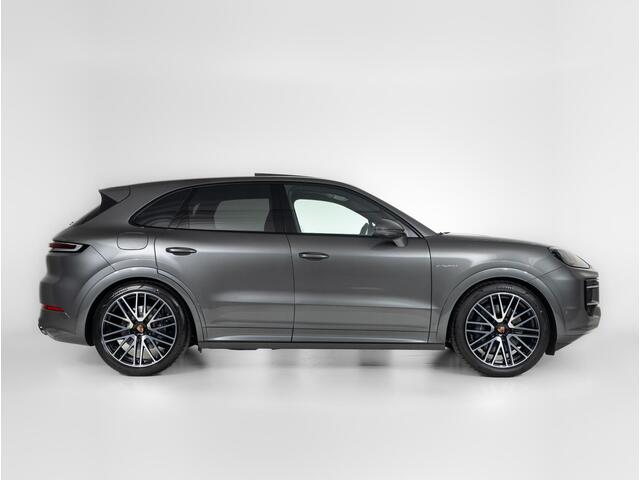 Porsche CAYENNE E-Hybrid Black Edition