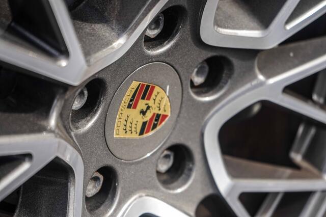 Porsche CAYENNE S 2.9 V6-Biturbo 440PK SportChrono/21/Pano/Luchtvering