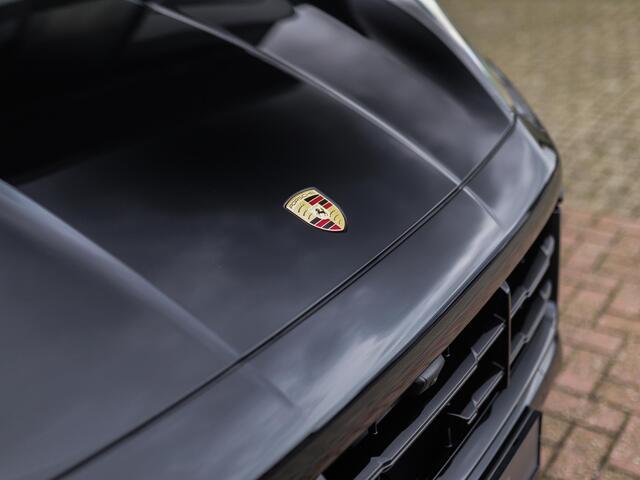 Porsche CAYENNE Coupé 3.0 S E-Hybrid Black Edition