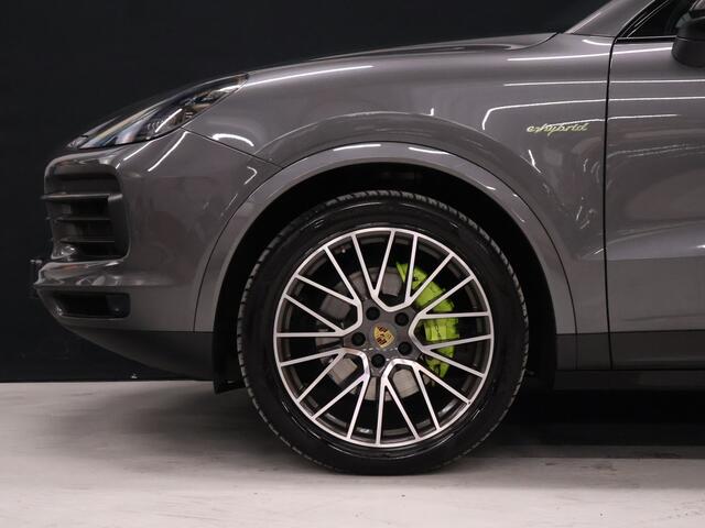 Porsche CAYENNE Coupé 3.0 E-Hybrid [ADAPTIVE SPORT SEAT PLUS, LUCHTVERING, SPORT CHRONO, MEMORY SEATS, APPLE CARPLAY, ADAPTIVE CRUISE CONTROL, BOSE, HUD, 360 CAMERA, PDC V+A, STOELVERWARMING, ELEKTRISCHE ACHTERKLEP, NIEUWSTAAT