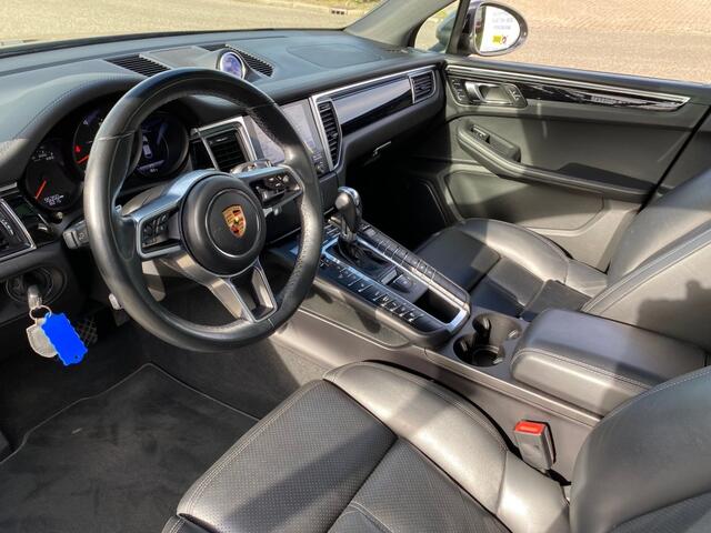 Porsche MACAN 245pk NL-auto Leder Pano CarPlay