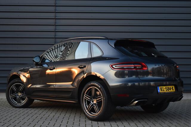 Porsche MACAN 2.0 | Camera | Comfortstoelen 14-wegs | Adaptief demping systeem | DAB | Orig. NL |