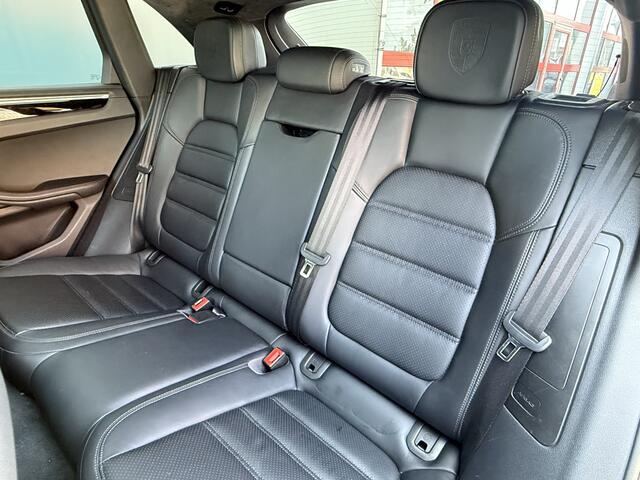 Porsche MACAN BWJ 2016 3.6 Turbo 400 PK AKRAPOVIC UITLAAT / CARBON PAKKET / NIEUW BINNEN !!