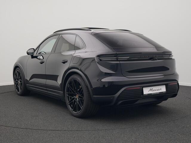 Porsche MACAN 4