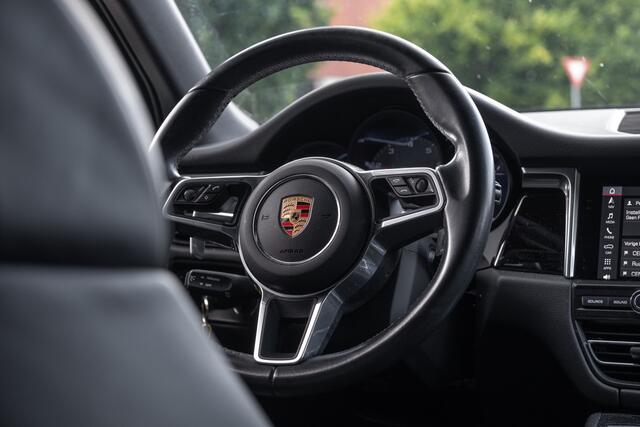 Porsche MACAN 3.0 S / Luchtvering / Panoramadak