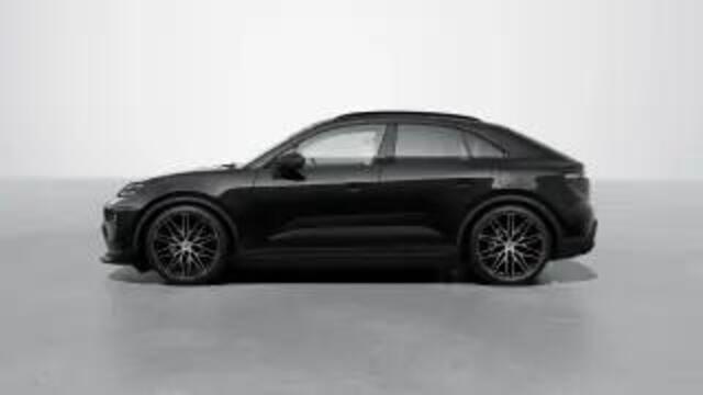 Porsche MACAN 4