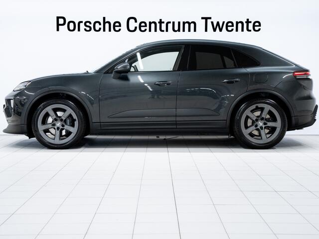 Porsche MACAN 4