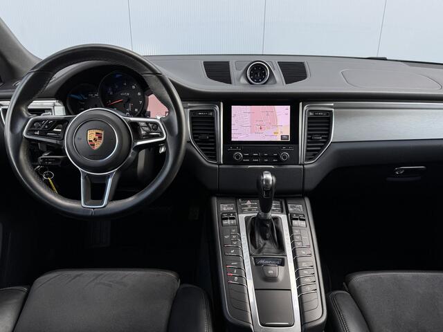 Porsche MACAN 3.0 GTS Automaat Navigatie/Camera/20inch.
