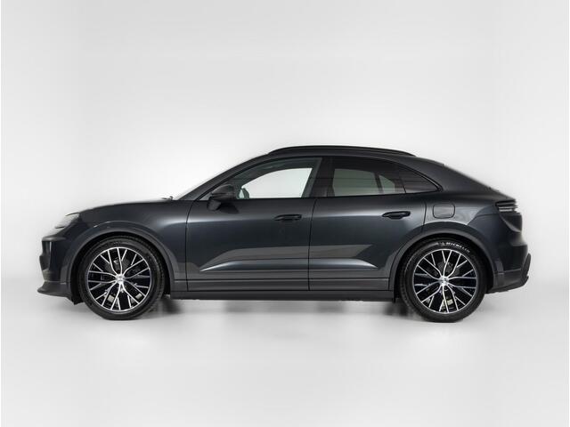 Porsche MACAN 4