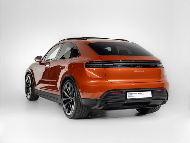 Porsche MACAN 4