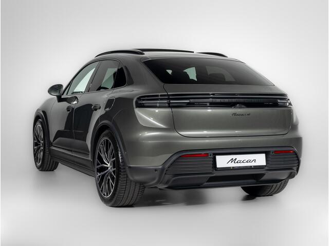 Porsche MACAN 4