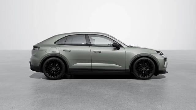 Porsche MACAN 4